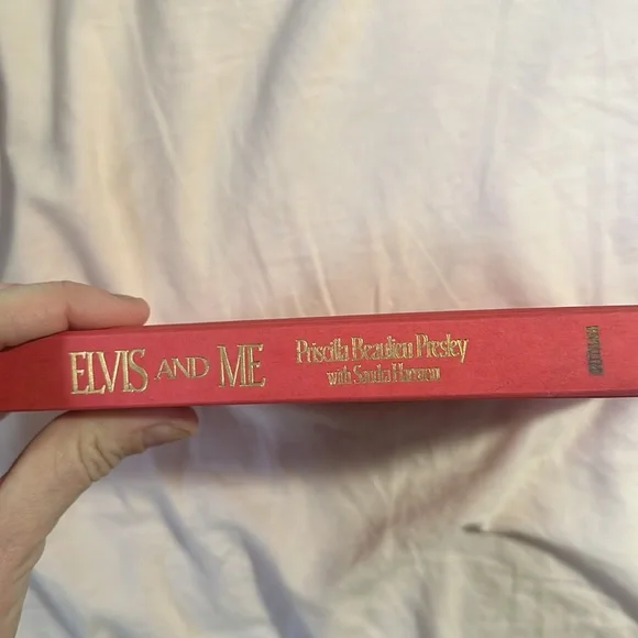 COPY - Elvis and Me novel - Picture 4 of 6